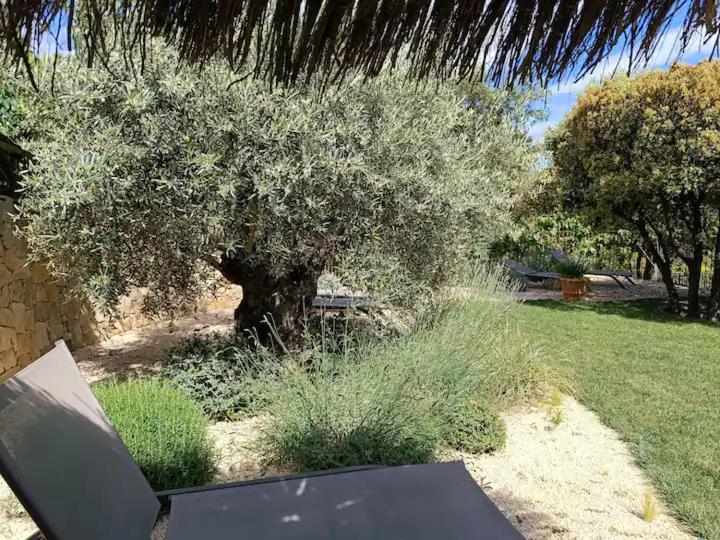 L'Autre Perle, Balneo En Supplement, Le Clos Des Perles Tourtour Exterior foto