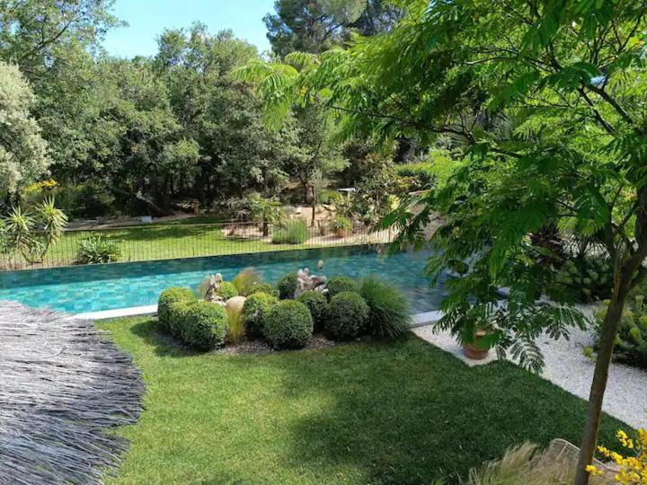 L'Autre Perle, Balneo En Supplement, Le Clos Des Perles Tourtour Exterior foto