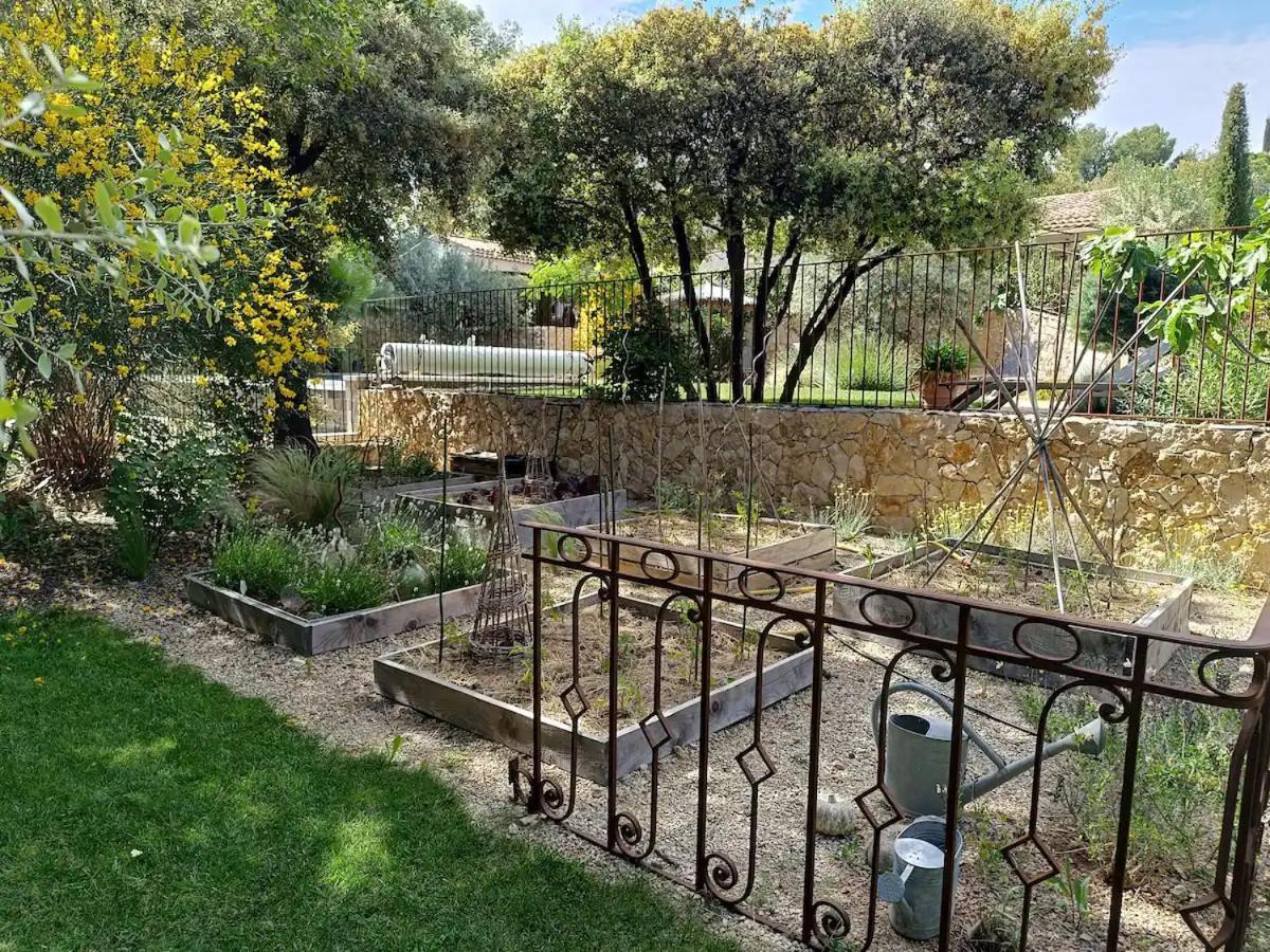 L'Autre Perle, Balneo En Supplement, Le Clos Des Perles Tourtour Exterior foto